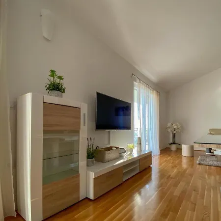 Apartman Ivan 게스트하우스 마카르스카