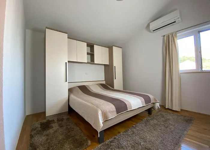 Ivan Гостьовий будинок Макарська